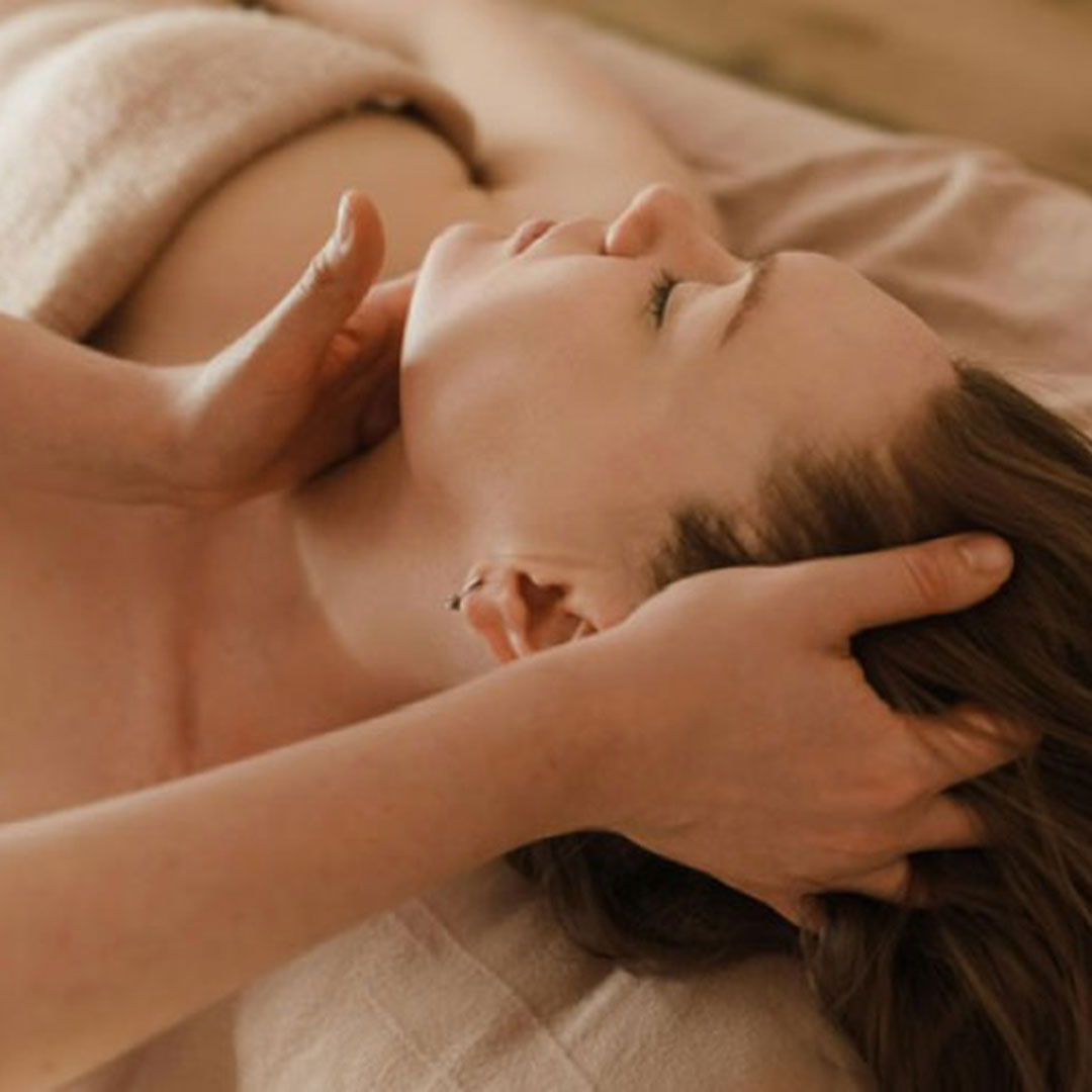 Angel-Wellness-retreat-indian-head-massage-1080x1080 Indian Head Massage: Relax and Rejuvenate - Image 1