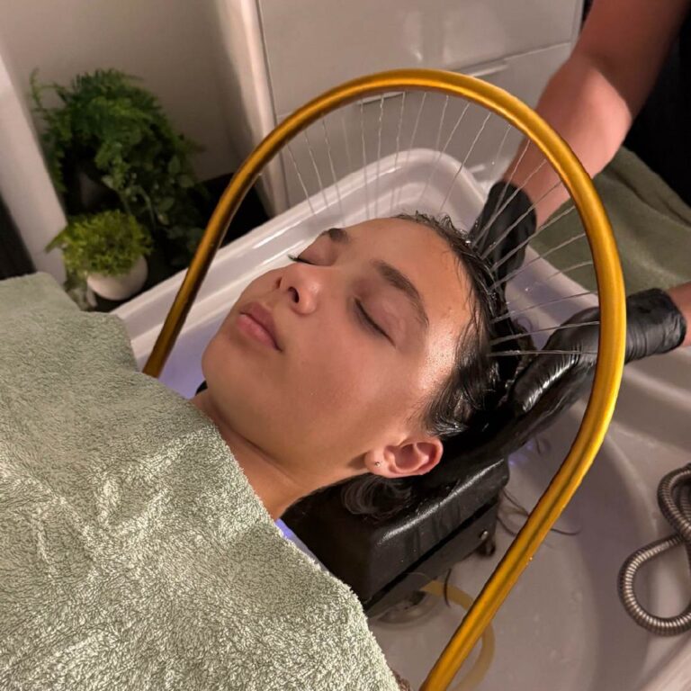 A girl getting a Japanese Head Spa.